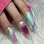 مرکز تخصصی کاشت ناخن مهدیه طاهری