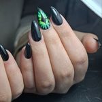 خدمات تخصصی ناخن نازنین آریایی