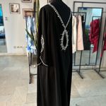 خیاطی ترمه تعمیرات و دوخت تمامی لباس ها