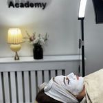 کلینیک پوست فیشال آزی