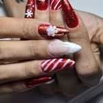 خدمات کاشت ناخن سارنیز 50درصد تخفیف عید