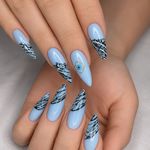 خدمات تخصصی ناخن آیدا