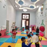 مهدکودک دوزبانه آبی