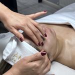 مرکز تخصصی پوست و فیشال نسترن احمدزاده