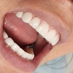 دندانپزشکی دکترآتنا اخوان