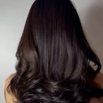 آرایشگاه زنانه نگارگر