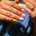 خدمات کاشت و ترمیم ناخن هدیه