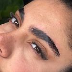 خدمات تخصصی مژه و ابرو