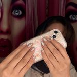 خدمات تخصصی زیبایی مانولیا