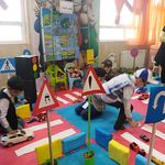 دبستان  بدون شکست کاج