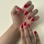 خدمات آموزش و کاشت ناخن نیهان 💅🏻
