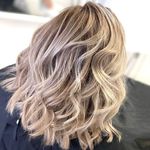 آرایشگاه زنانه عاطی بیوتی(آفر ناخن ومژه)