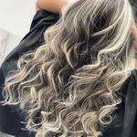 آرایشگاه زنانه عاطی بیوتی(آفر ناخن ومژه)