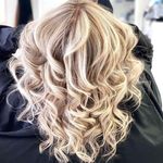 آرایشگاه زنانه عاطی بیوتی(آفر ناخن ومژه)