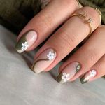 آرایشگاه زنانه عاطی بیوتی(آفر ناخن ومژه)