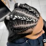 آرایشگاه زنانه عاطی بیوتی(آفر ناخن ومژه)