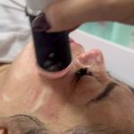 آرایشگاه زنانه عاطی بیوتی(آفر ناخن ورنگ)