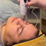 مرکز تخصصی زیبایی و سلامت پوست و مو شبنم