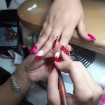 سالن تخصصی کاشت ناخن دنیا