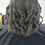 سالن آرایش و زیبایی رویا