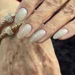 سالن آرایش و زیبایی رویا