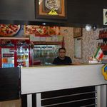 پیتزا ساندویچ بزرگی