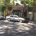 رنگ و ابزار آلات باقری