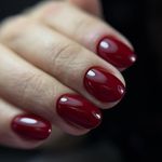 سالن تخصصی کاشت و طراحی ناخن شیوا