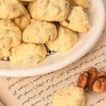 باقلوا و انواع شیرینی فرشته