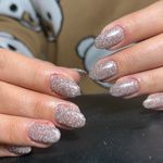 خدمات تخصصی ناخن رها