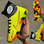 تولید و پخش عمده کفش و لوازم ورزشی شریفی