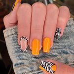 مرکزتخصصی کاشت ناخن و اکستنشن مژه رامونا