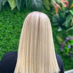 سالن زیبایی رزسفید