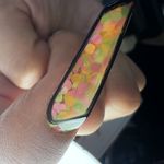 سالن تخصصی کاشت ناخن لیرو