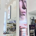 لوازم ارایشی و ادکلن نامبر وان