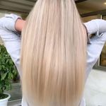 رنگ و لایت و میکاپ زهرا سیدی
