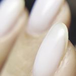 خدمات تخصصی و آموزش کاشت ناخن تبسم