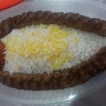 رستوران بیرون بر نگین