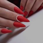 مرکز تخصصی کاشت ناخن گلچین حیاتی
