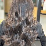 سالن زیبایی لئو متخصص لایت بدون دکلره