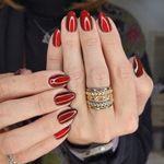 خدمات تخصصی کاشت ناخن ناهید