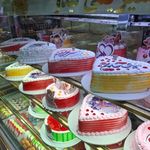 نان و شیرینی لیدو