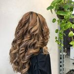 سالن زیبایی لاویسا