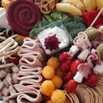 فینگرفود و تم تولد رز