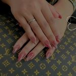 خدمات ناخن (الارو نیل elaro nail)