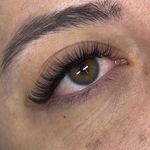 خدمات تخصصی اکستنشن مژه ندا عامری