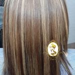 آرایشگاه و آموزشگاه زیبایی دلنواز