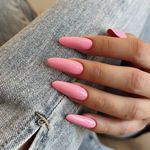 سالن تخصصی کاشت و طراحی ناخن شیوا