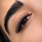 مرکز کاشت مژه عاطفه عزیزی