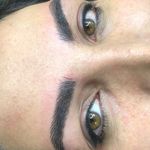 سالن زیبایی و مرکز تخصصی کاشت ناخن هلنا